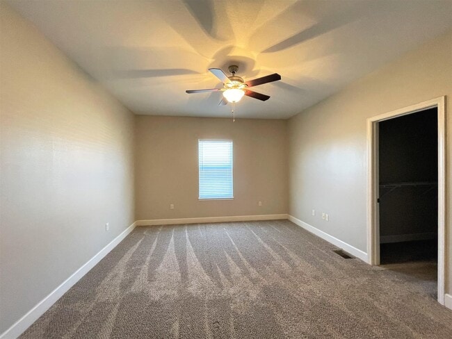 Building Photo - 505 Arbor Lake Dr