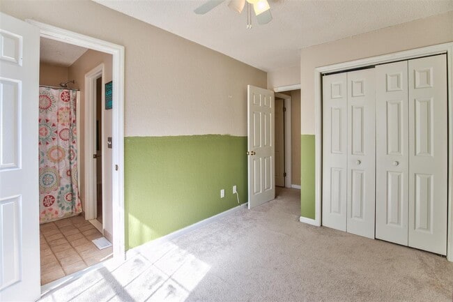 Building Photo - 2506 Golden Park Ln