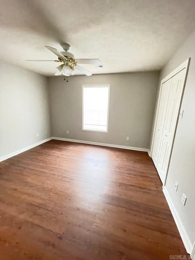 Building Photo - 19 Azalea Dr
