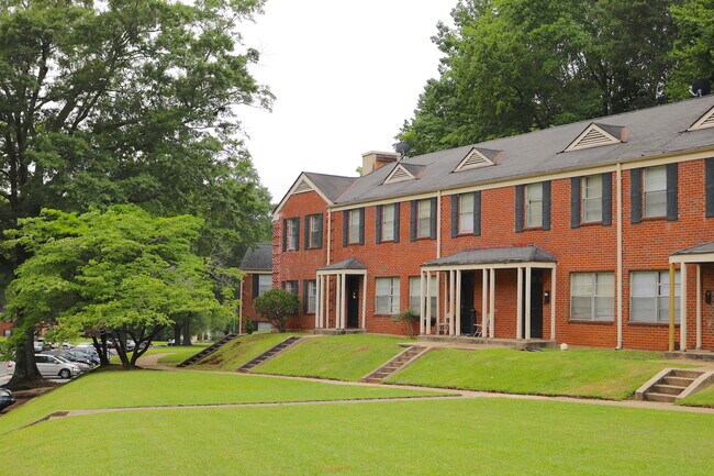 Building Photo - 1647 Valley Ave