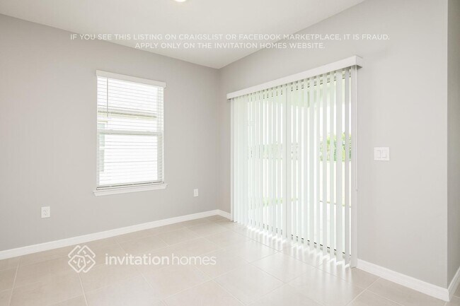 Building Photo - 124 Royal Fern Dr