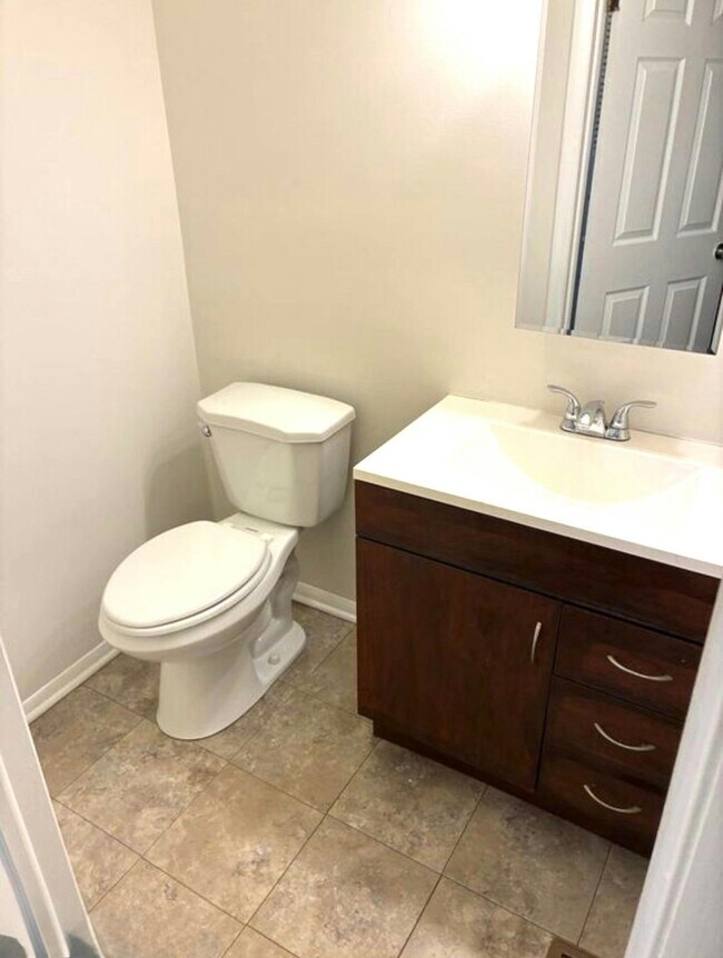 Building Photo - 12325 Boncrest Dr