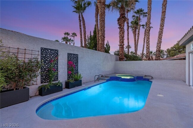 Building Photo - 1605 Shadow Rock Dr