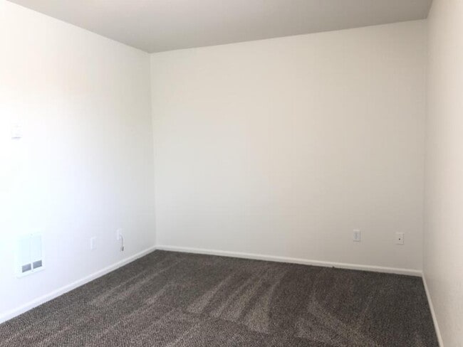 Building Photo - 2444 SW 23rd St