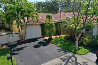 Building Photo - 1377 Garden Rd