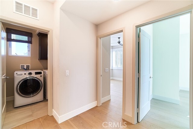 Building Photo - 6 Transport