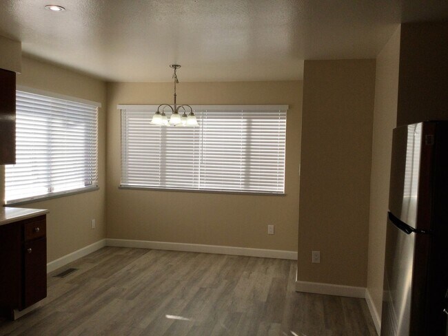 Building Photo - Parcel 4