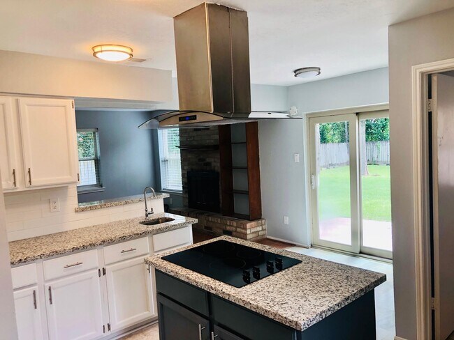 Building Photo - 29021 Cherrywood Ln