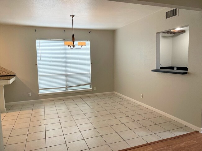 Building Photo - 9206 N Allegro St