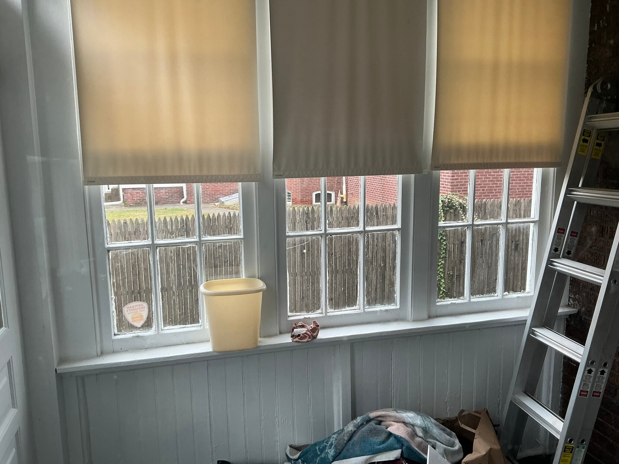 Building Photo - 303 E 19th St