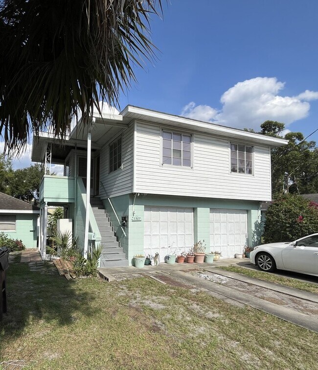Primary Photo - 2307 Formosa Ave