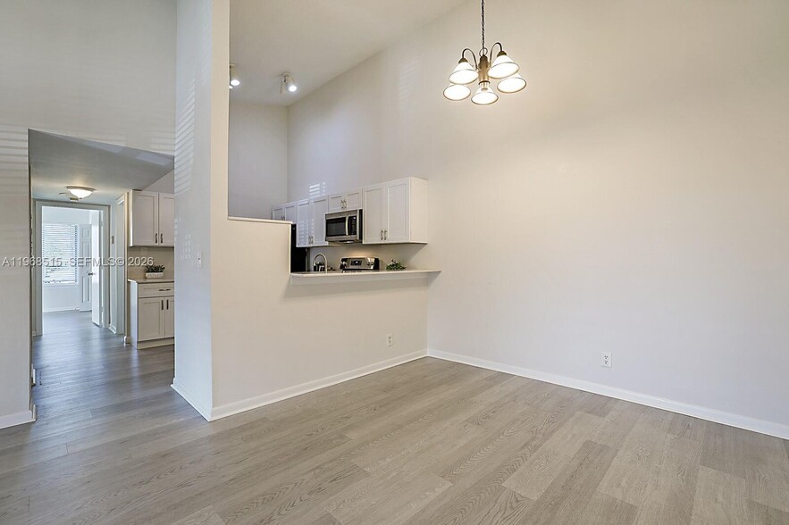 Building Photo - 6327 Chasewood Dr