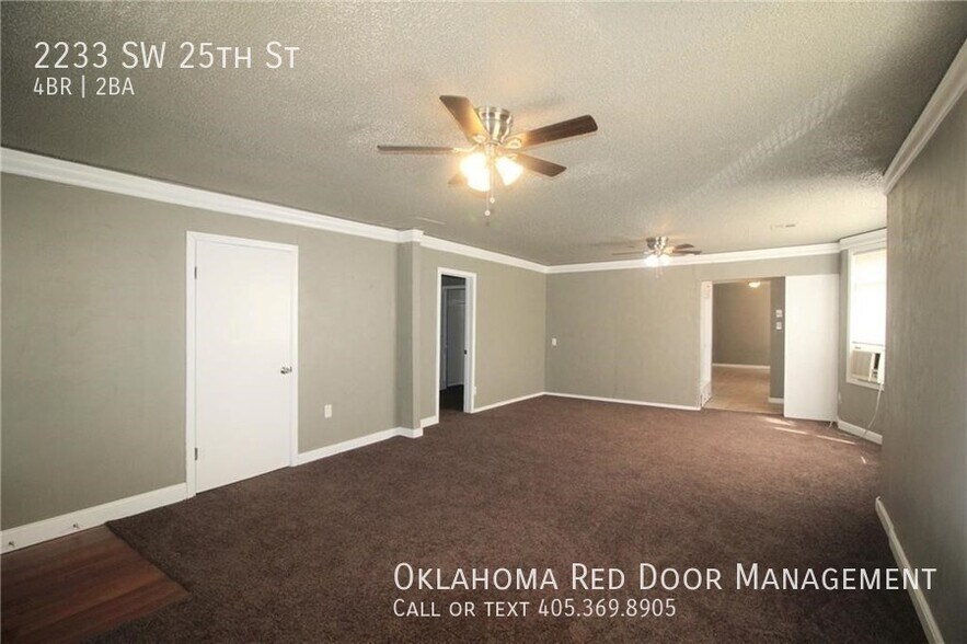 Building Photo - 2233 SW 25th St