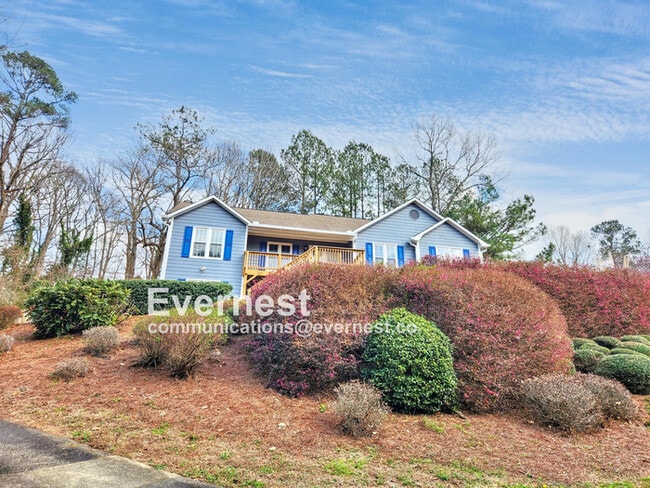 Building Photo - 2047 Arbor Forest Dr SW