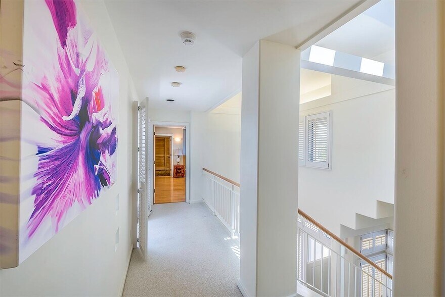 Building Photo - 542 Ahina St