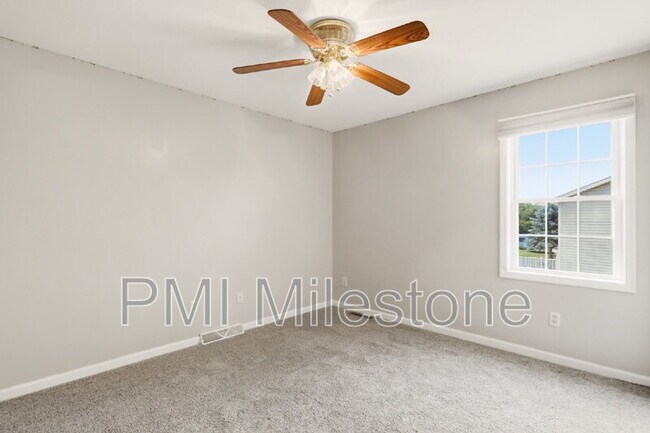 Building Photo - 233 Carmack Dr