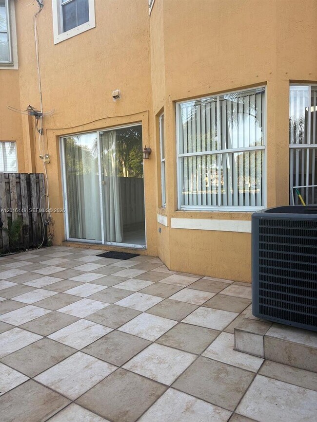 Building Photo - 8525 SW 165th Pl