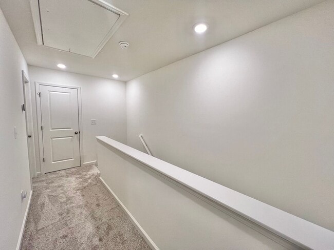 Building Photo - Luxurious, Newly Built 3BD, 2.5BA Raleigh ...
