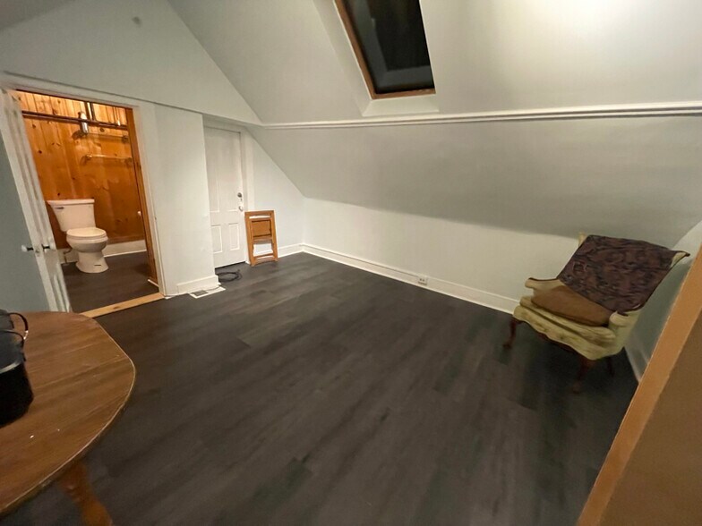 Building Photo - 18 Salmon Falls Rd