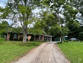 Building Photo - Beautiful Three Bedroom Home close to Grov...