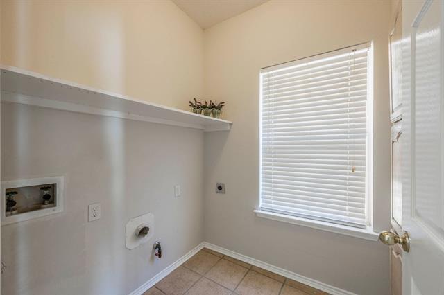 Building Photo - 2705 Trophy Dr