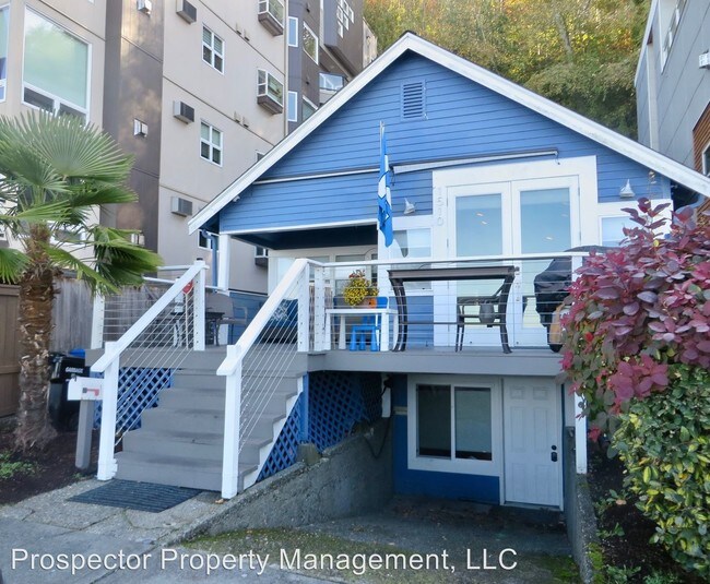 Building Photo - 2 br, 2 bath House - 1510 Alki Ave SW