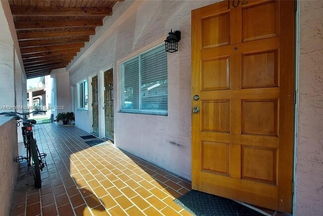 Building Photo - 8037 Lake Dr