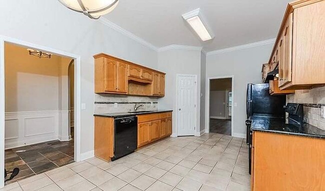 Building Photo - 1215 Riverford Dr