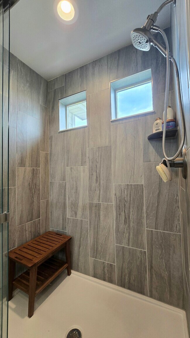 Building Photo - 9608 Water Meadow Dr