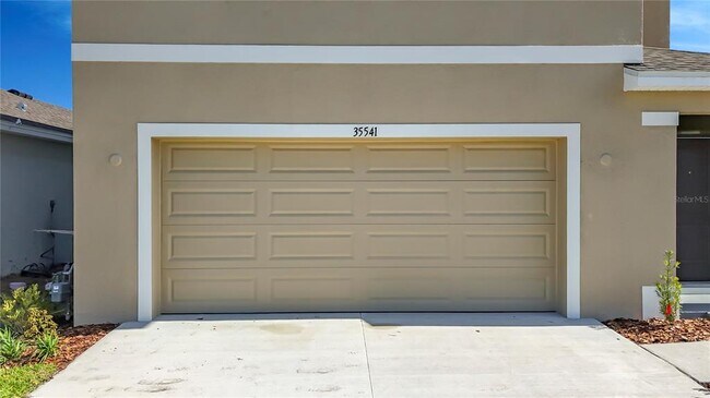 Building Photo - 35541 Kinsey Pt