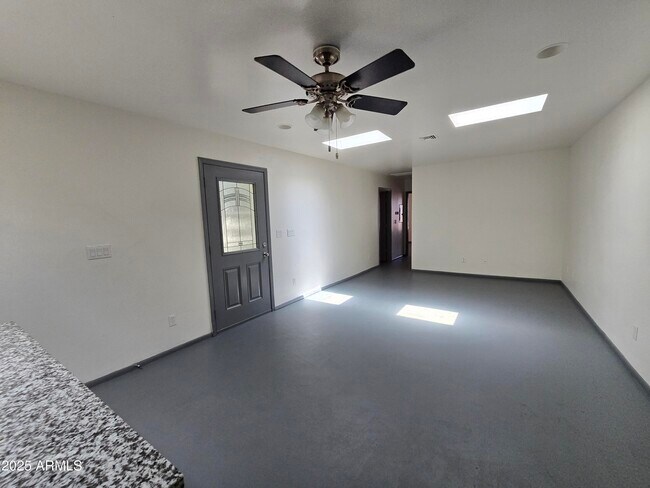 Building Photo - 2302 N 36th St
