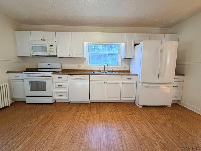 Building Photo - 454 Harshberger Rd