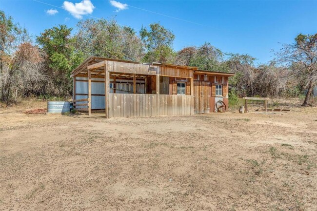 Building Photo - 169 Co Rd 3672