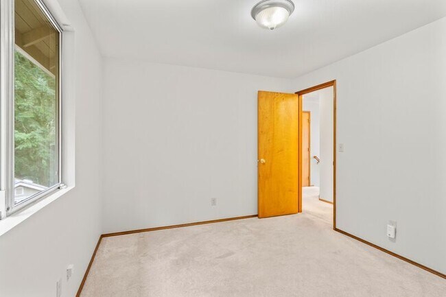 Building Photo - 3114 210th St SE