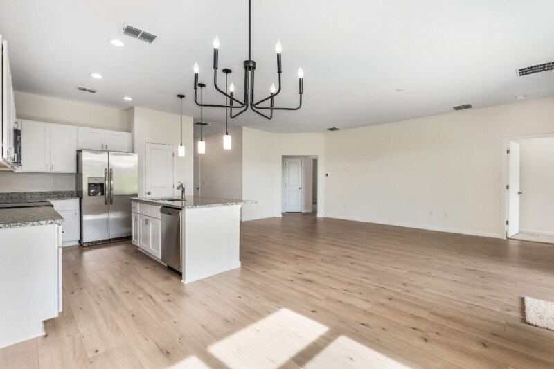 Building Photo - 3747 Watercliff Cir