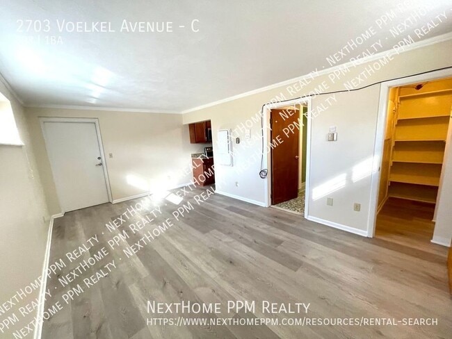 Building Photo - 2703 Voelkel Ave