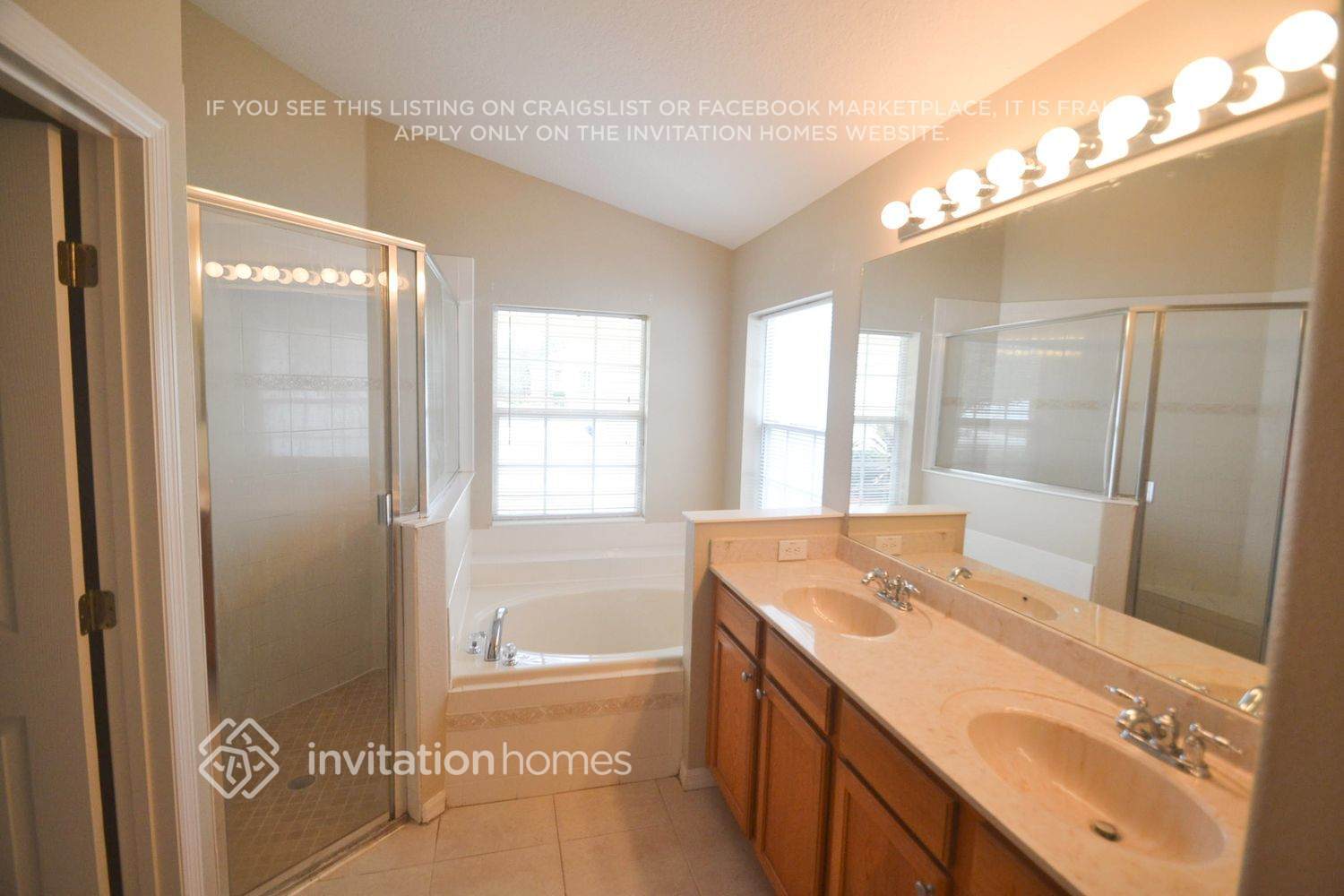 Building Photo - 3351 Heath Dr