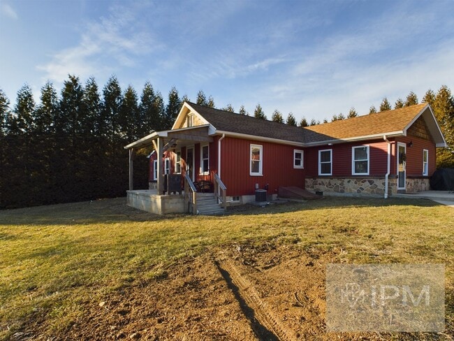 Building Photo - Beautiful 3 Bedroom, 2 Bath Home in Eastern York School District!