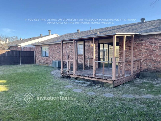 Building Photo - 625 Valley View Dr