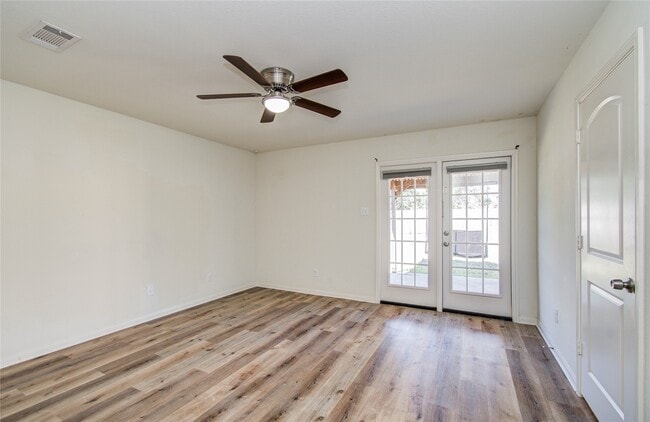 Building Photo - 1315 Diamond Drape Dr