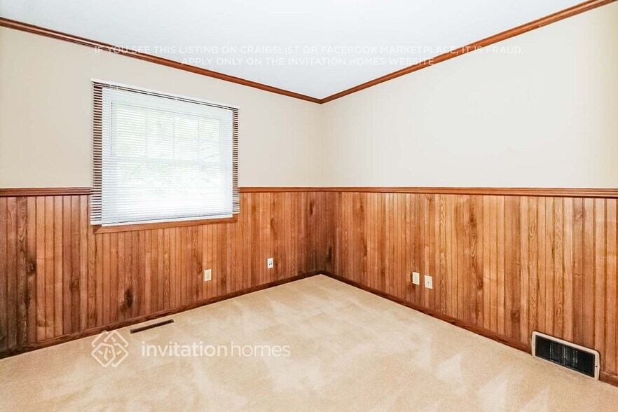Building Photo - 1716 Lamplight Dr