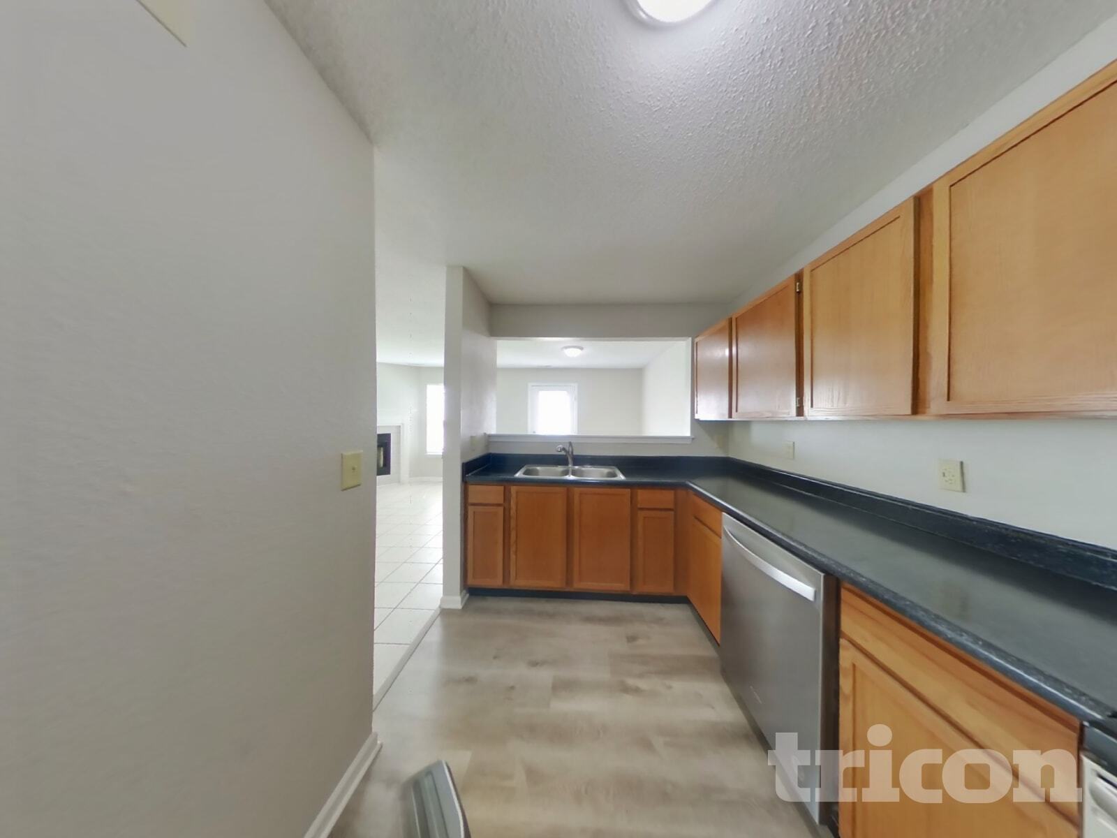 Building Photo - 473 Overland Dr