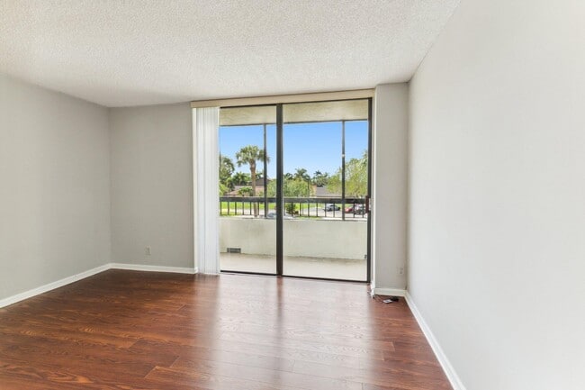 Building Photo - 6463 La Costa Dr