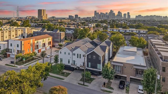 Building Photo - 2001 N Prairie Ave