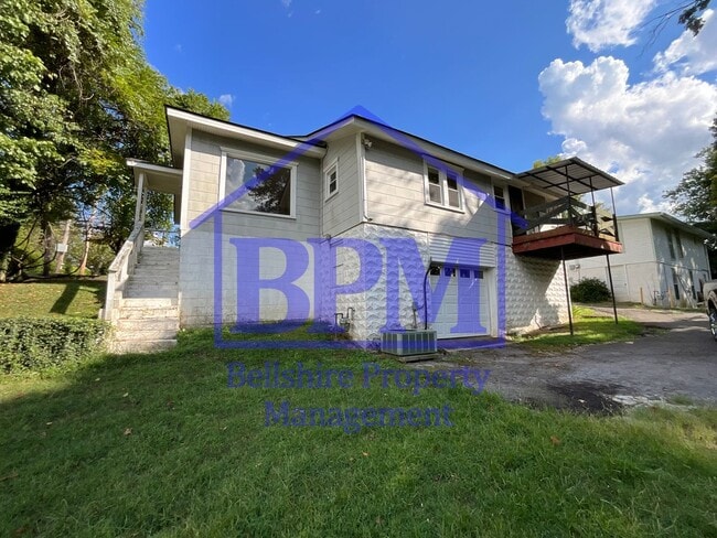 Building Photo - Charming 2-Bedroom Home in the Heart of Di...