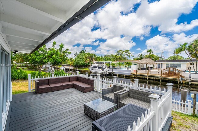 Building Photo - 2430 Key Largo Ln