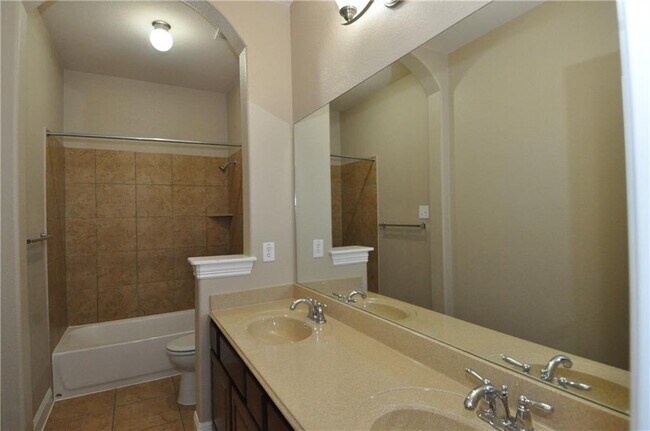 Building Photo - 113 Wallin Farms Dr