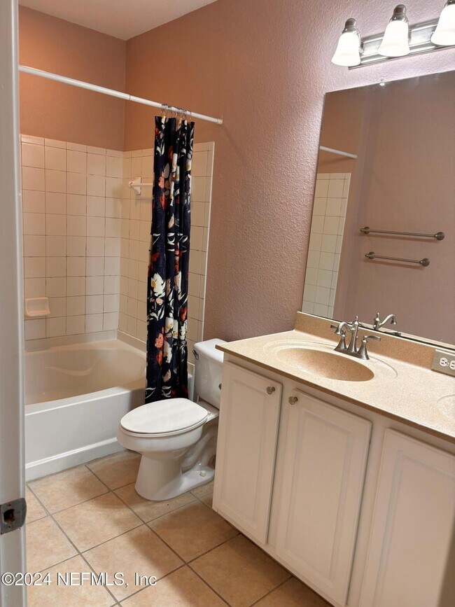 Building Photo - 10075 GATE N Pky