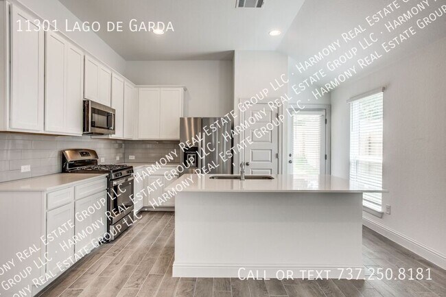 Building Photo - 11301 Lago de Garda Dr
