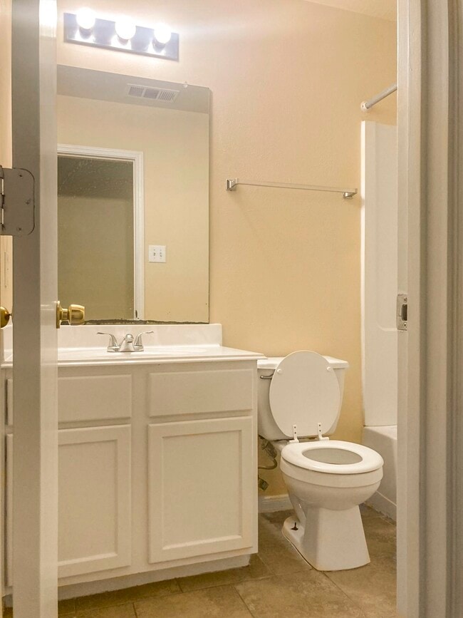 Building Photo - 3606 Starbridge Pointe Ln